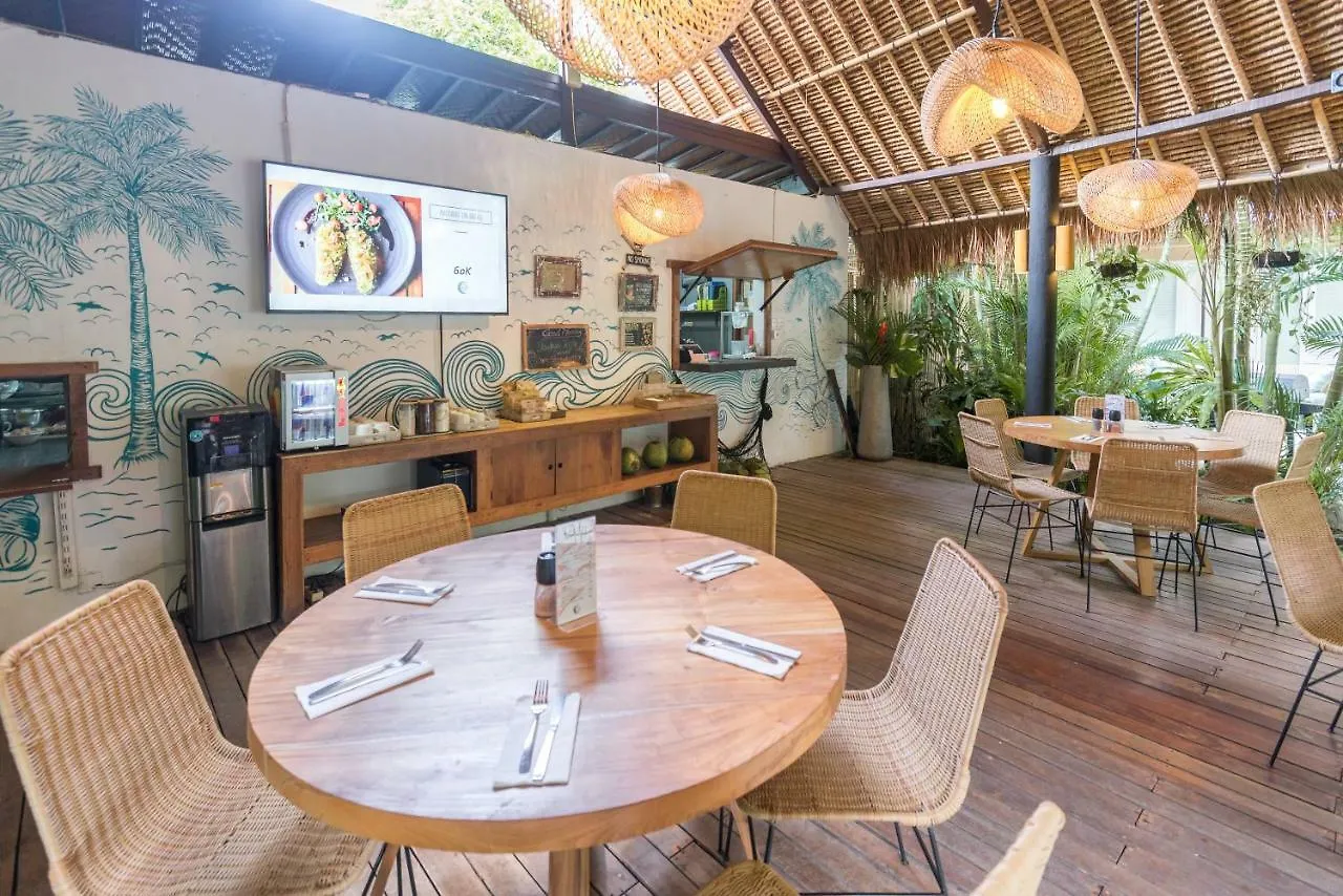 The Green Room Seminyak Hotel